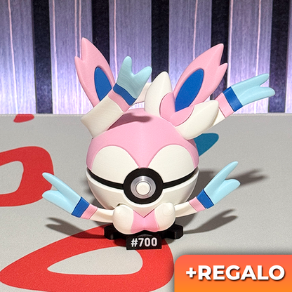 Poku-Bola Coleccionable Sylveon #700 + REGALO